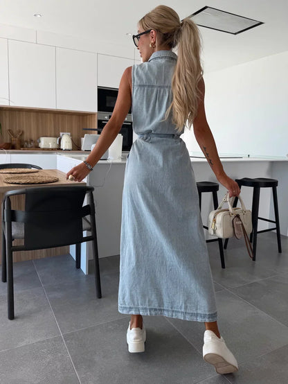 Isabelle - Buttoned Denim Midi Dress