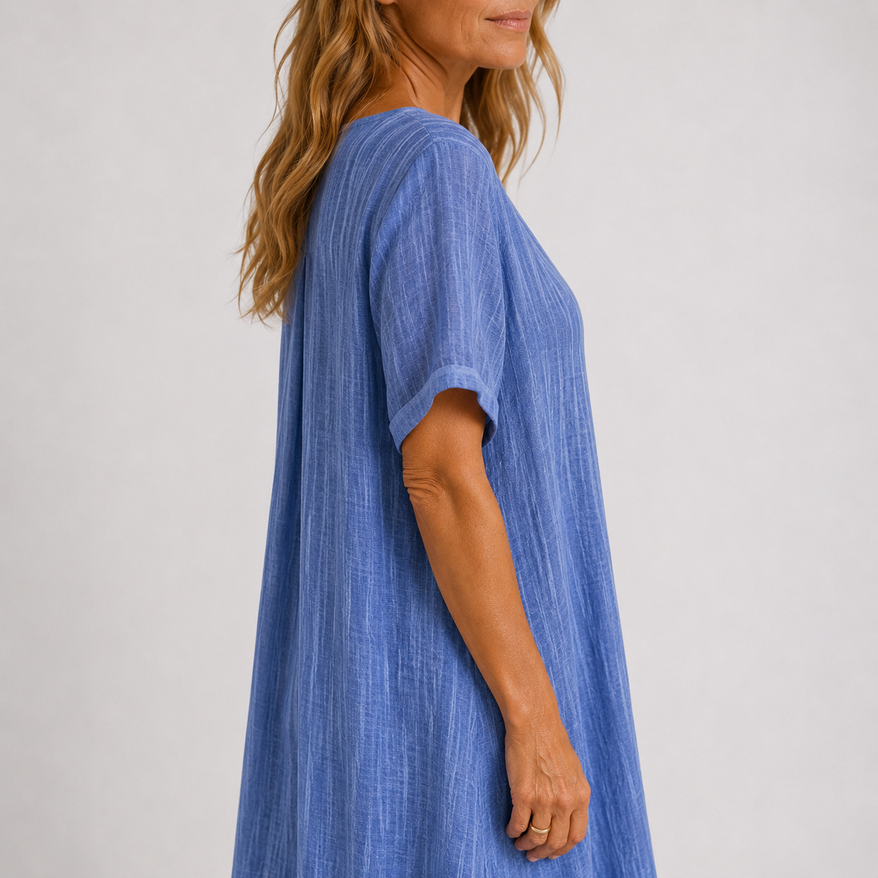 Aveline - Flowing V-Neck Maxi Dress