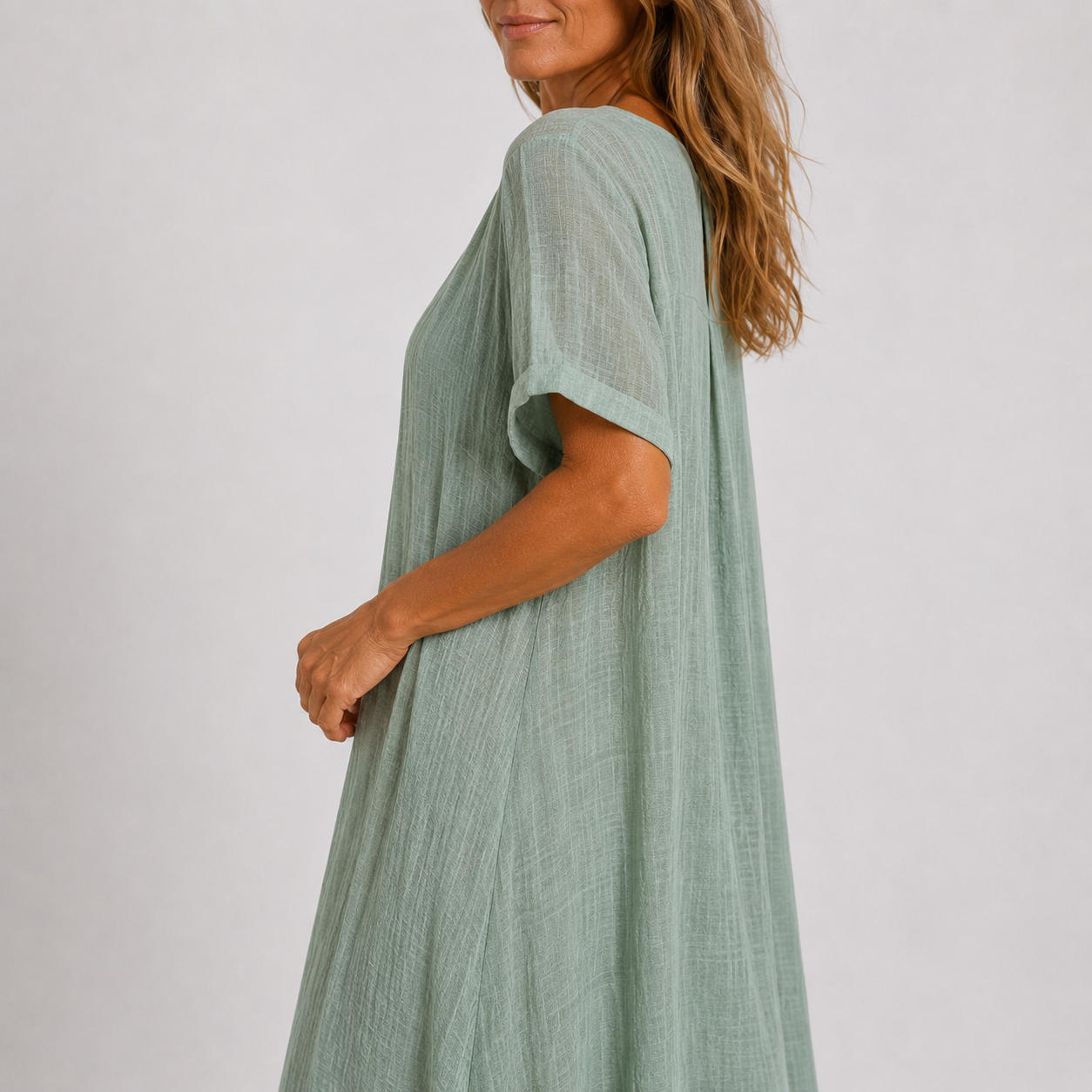Aveline - Flowing V-Neck Maxi Dress