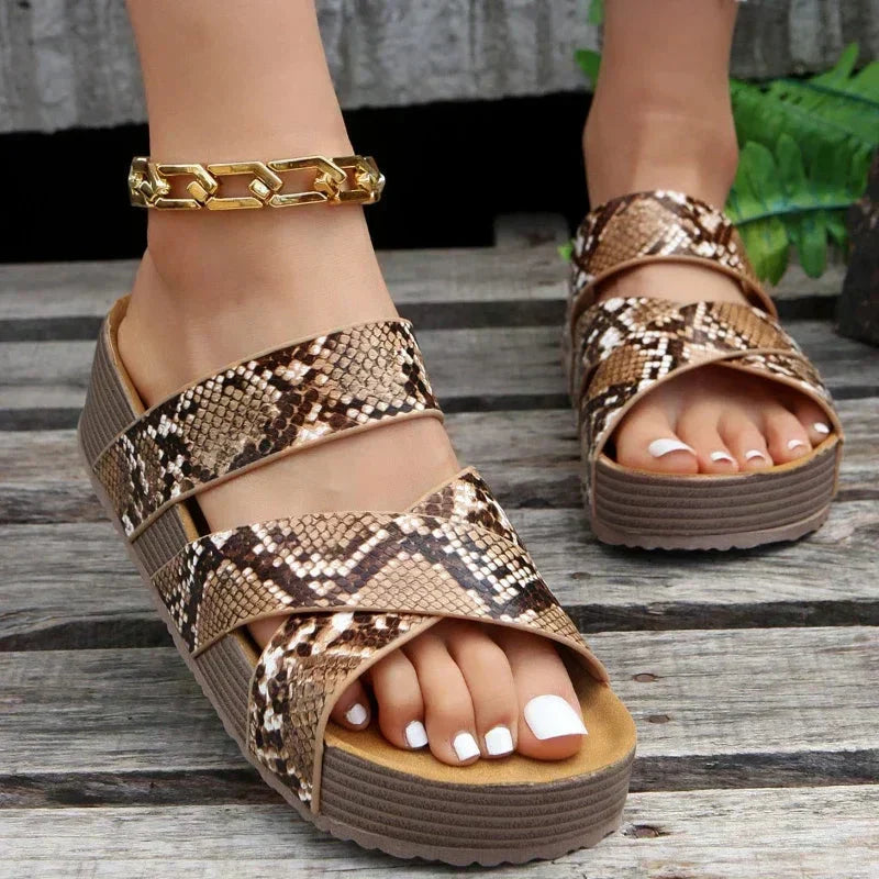 Jada - Contoured Leather Sandals